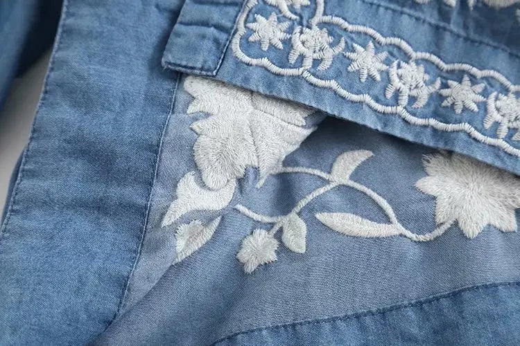 Casey | Elegant vest met geraffineerd borduursel