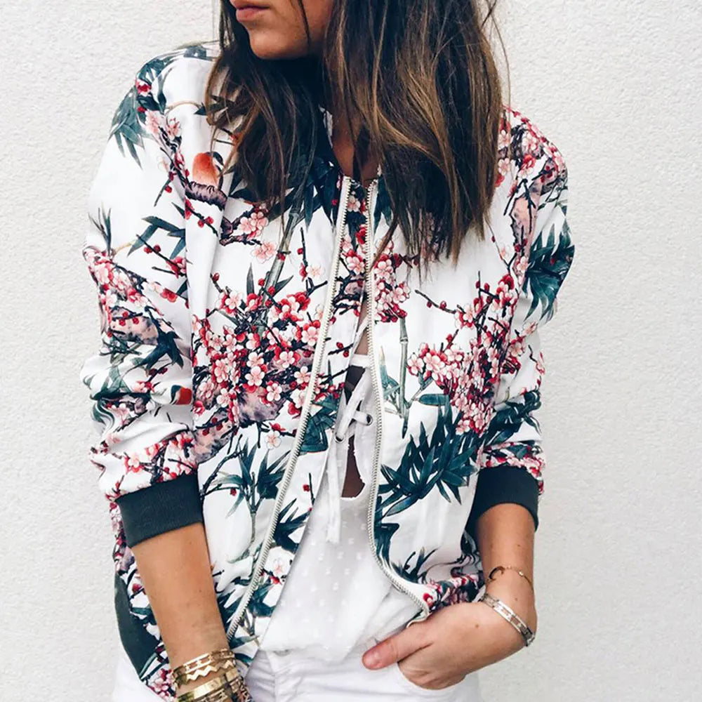 Hazel | Bomberjack met trendy bloemenprint
