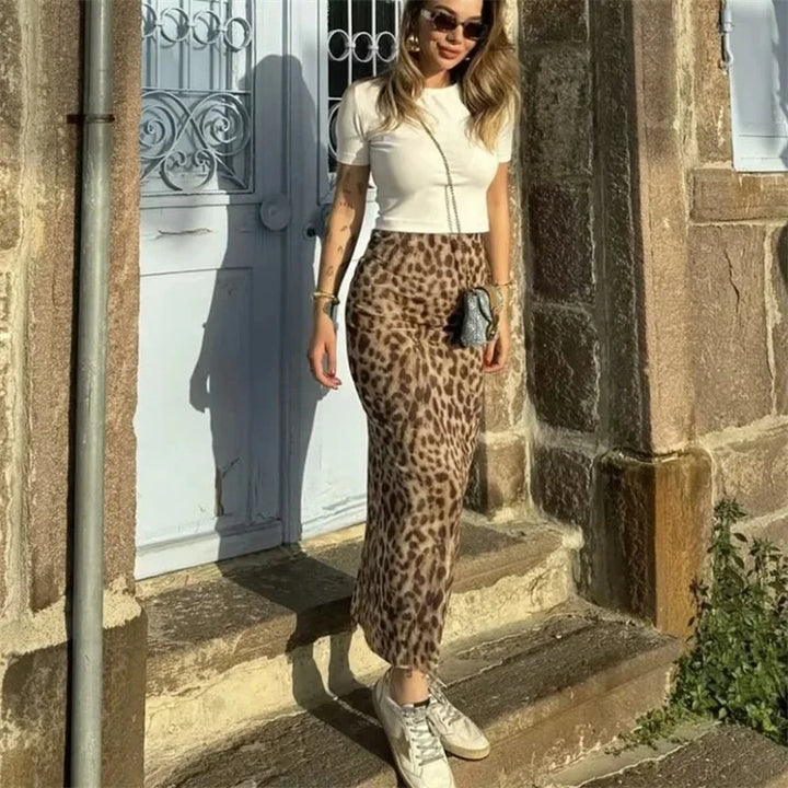 Cleo | Stijlvolle midi-rok met gedurfde panterprint
