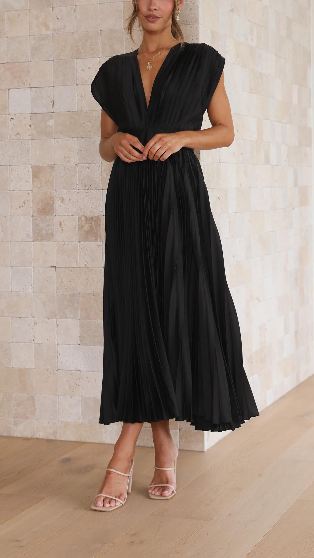 Elvie | Tijdloze jurk met elegante plooien