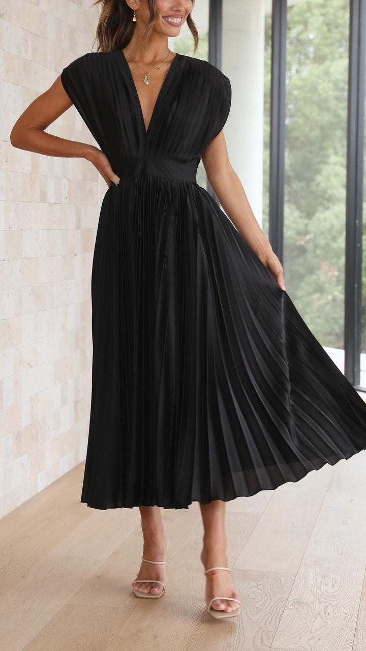 Elvie | Tijdloze jurk met elegante plooien