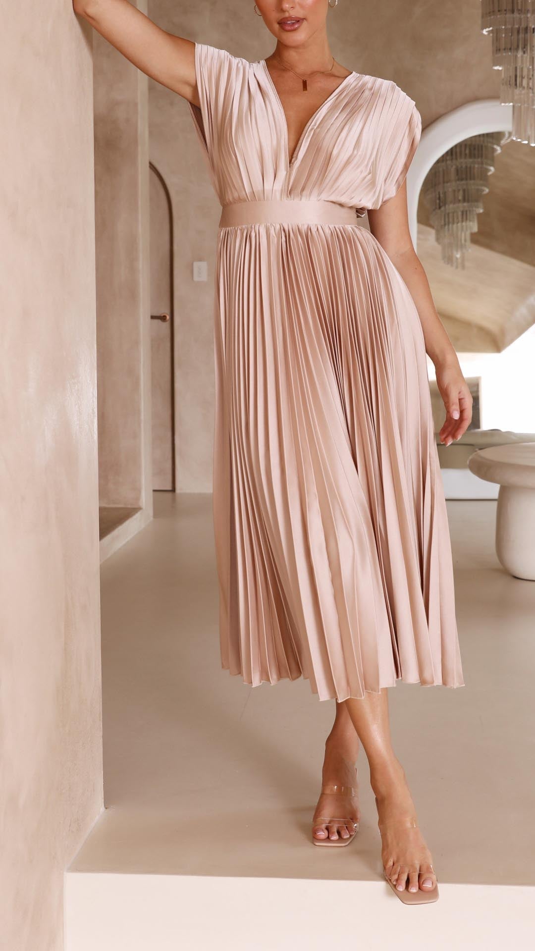 Elvie | Tijdloze jurk met elegante plooien