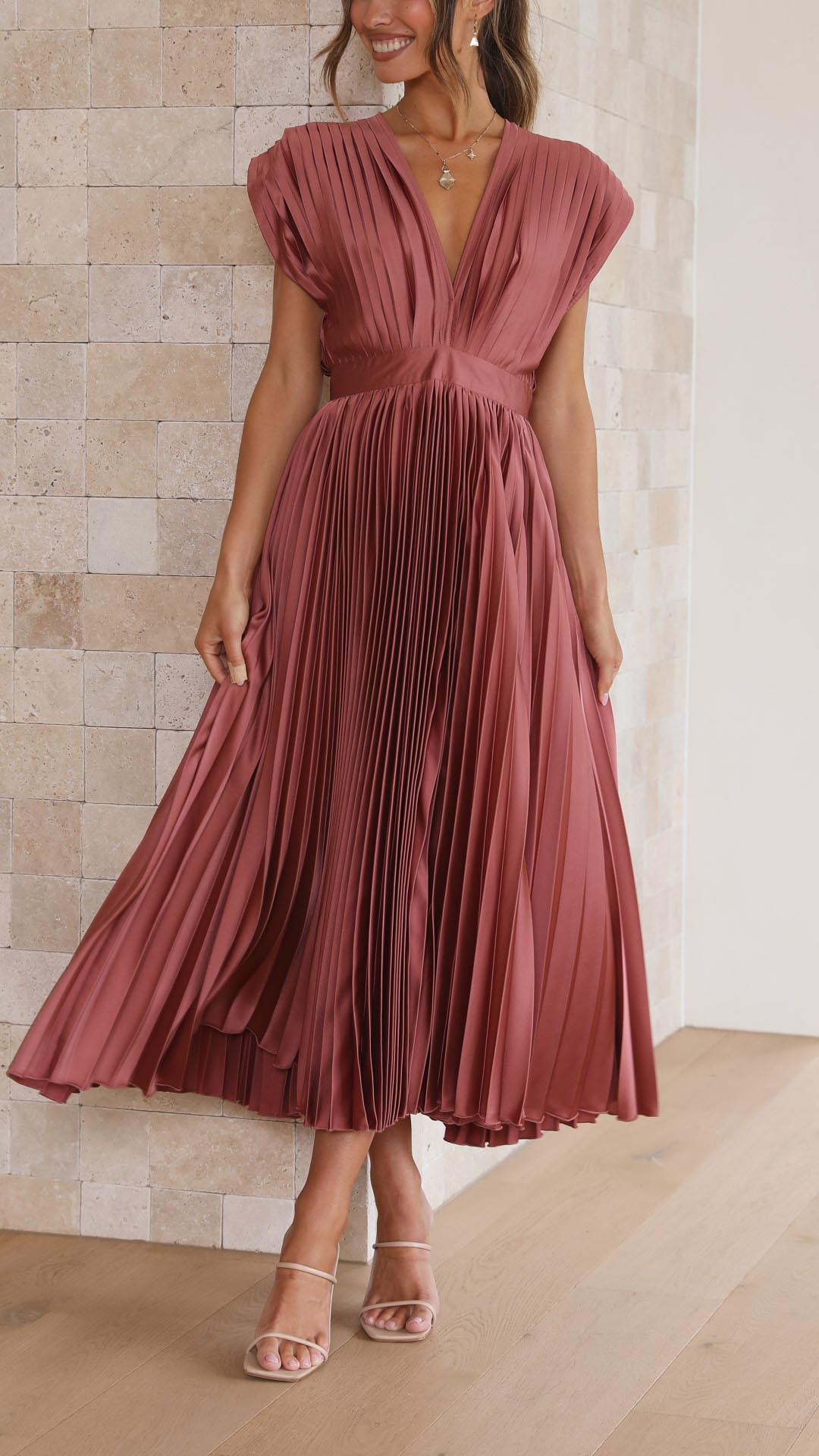 Elvie | Tijdloze jurk met elegante plooien