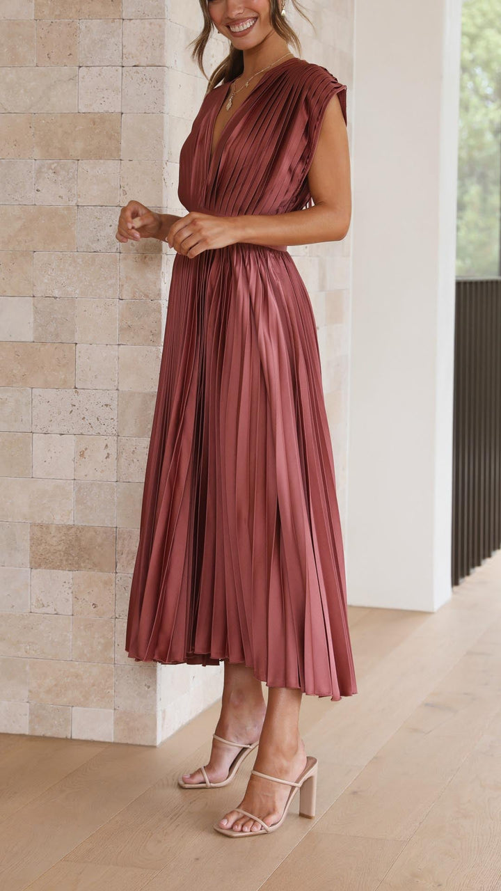 Elvie | Tijdloze jurk met elegante plooien