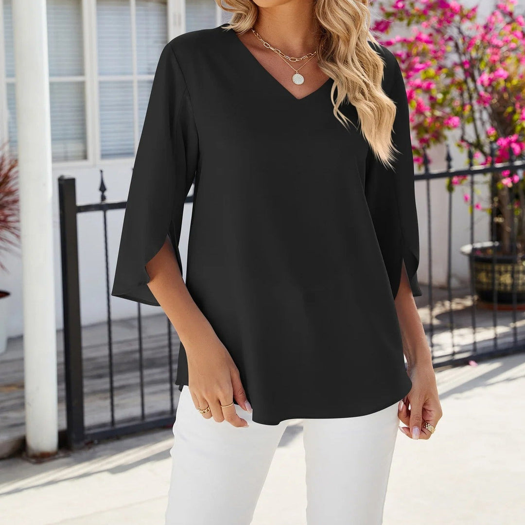 Carmina | Elegante vrouwelijke blouse