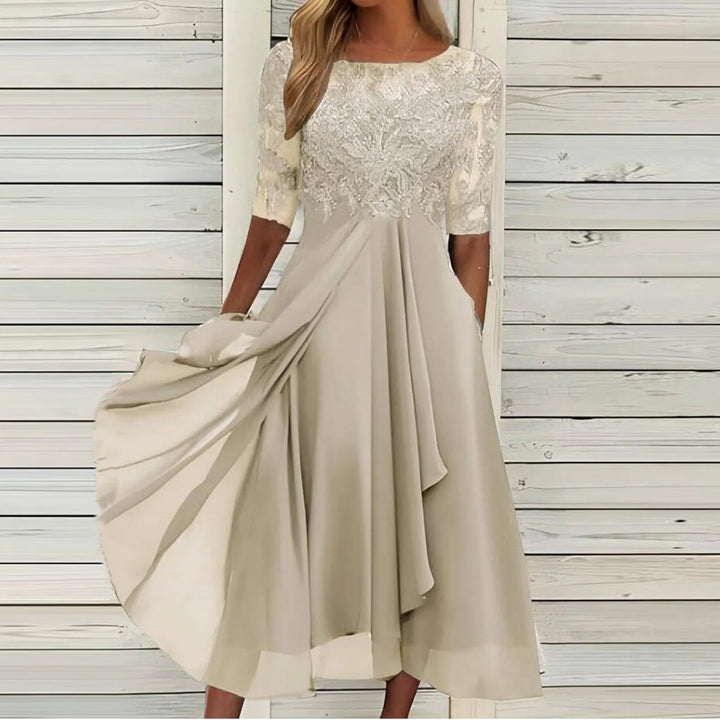 Margarette | Elegante jurk met kantdetails